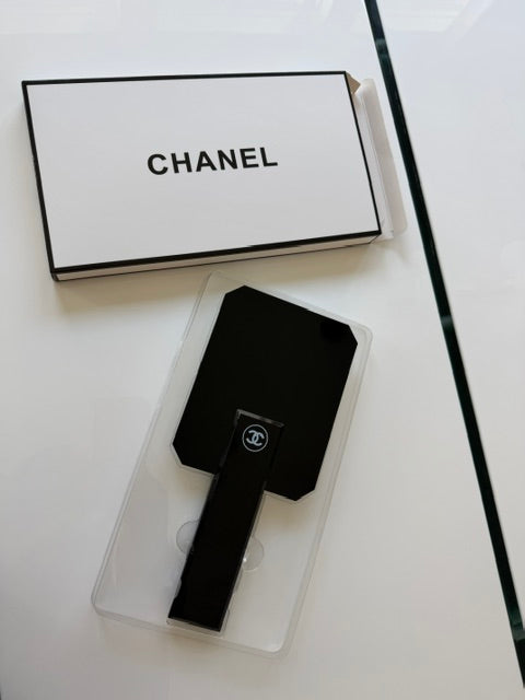 Black luxury handheld mirror